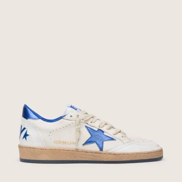 Ball Star Wishes in white nappa leather with a bright blue star and heel tab
