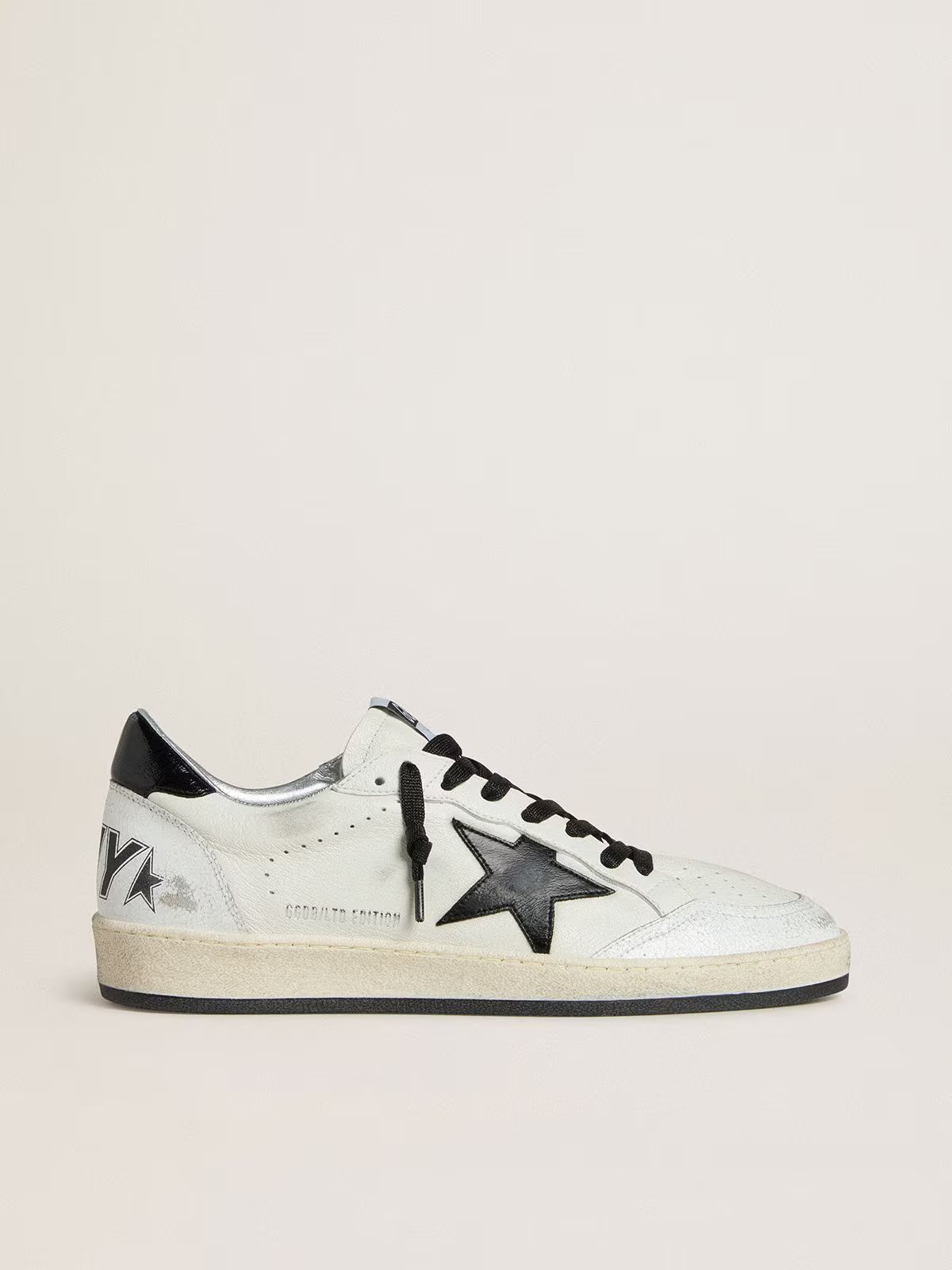 1 Ball Star Wishes in nappa with black naplak star and heel tab - Image 1