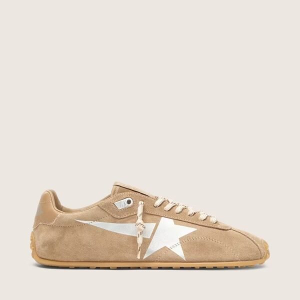 Marathon Speed with tobacco suede upper and silver star