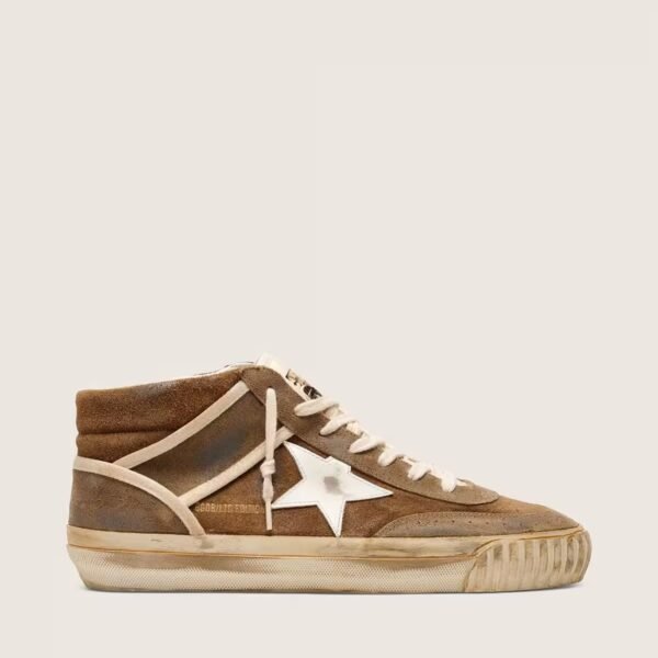 Mid Star LAB in rust-colored suede with white leather star