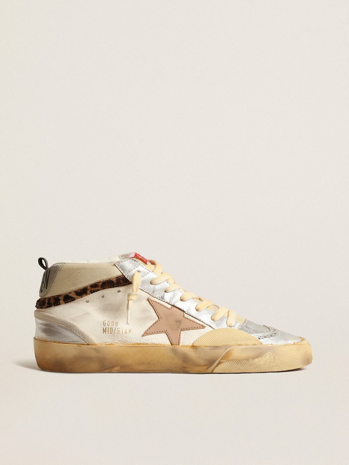 1 Mid Star with silver metallic leather inserts and pink star - Image 1