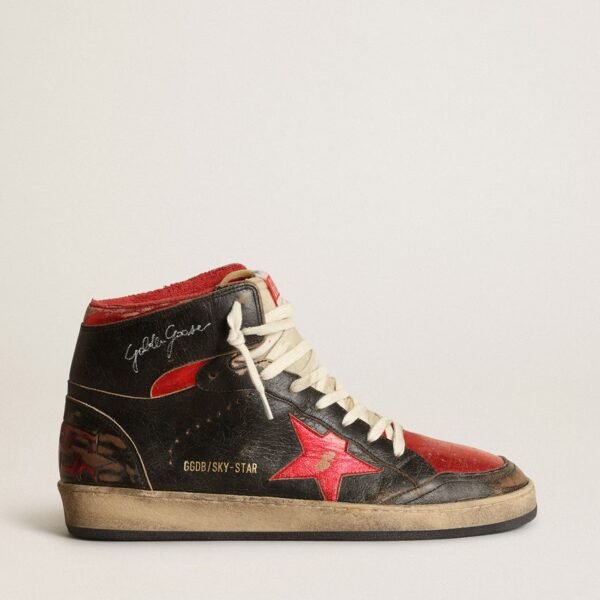 Sky-Star in glossy black leather with red star