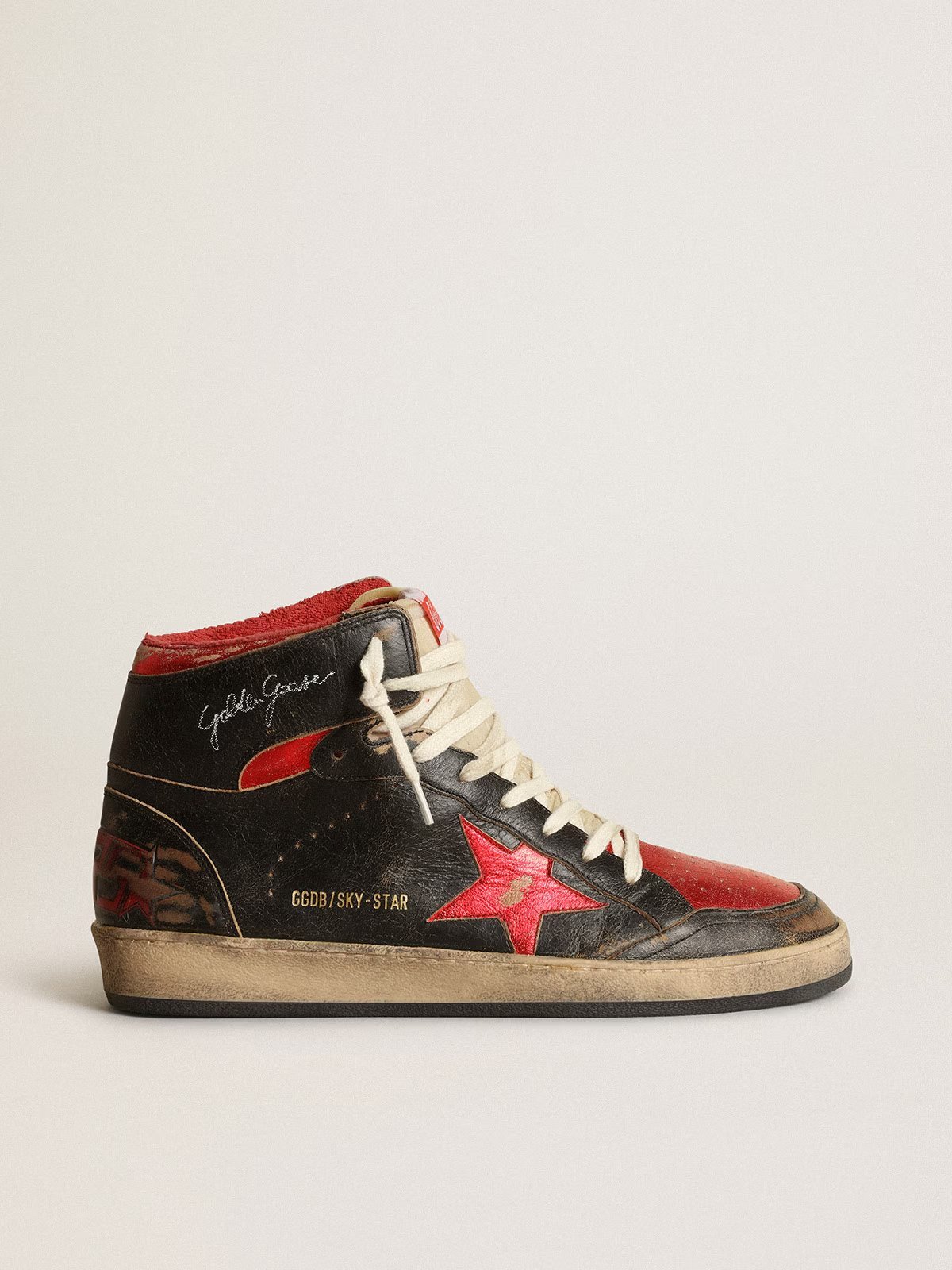 1 Sky-Star in glossy black leather with red star - Image 1